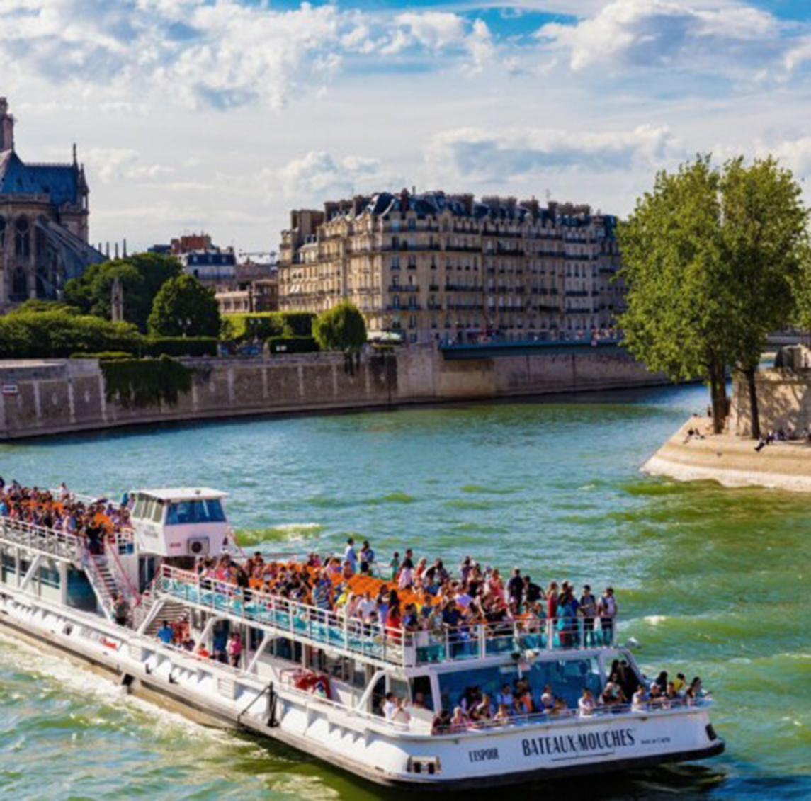 Sailing the Seine: A Night River Cruise Experience I’ll Never Forget